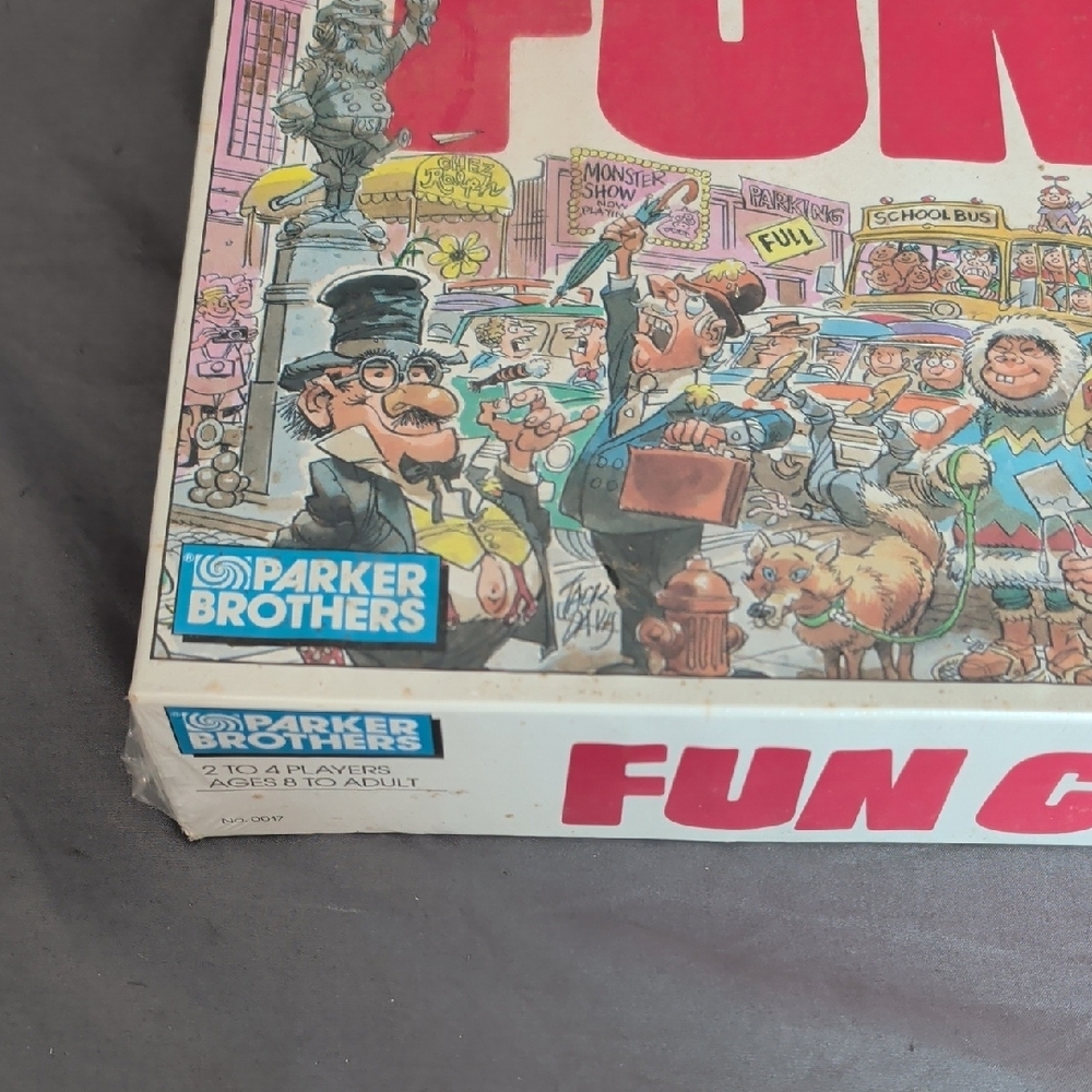 FUN CITY Vintage Board Game by Parker Brothers - White & Pink Box - Picture 2 of 7